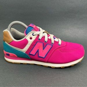 READ New Balance 574 Weekend Expedition Pink Blue Womens Shoes WL574EXB Size 6.5